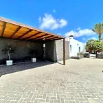 Villa Mamma Mia Sleeps 6 With Pool *