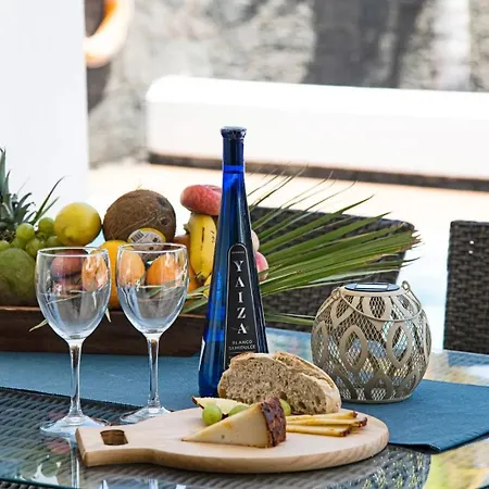 Mamma Mia Sleeps 6 With Pool * Playa Blanca (Lanzarote)